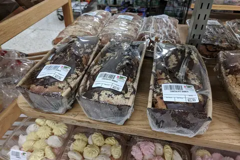Lil Pops Bakery photo 1